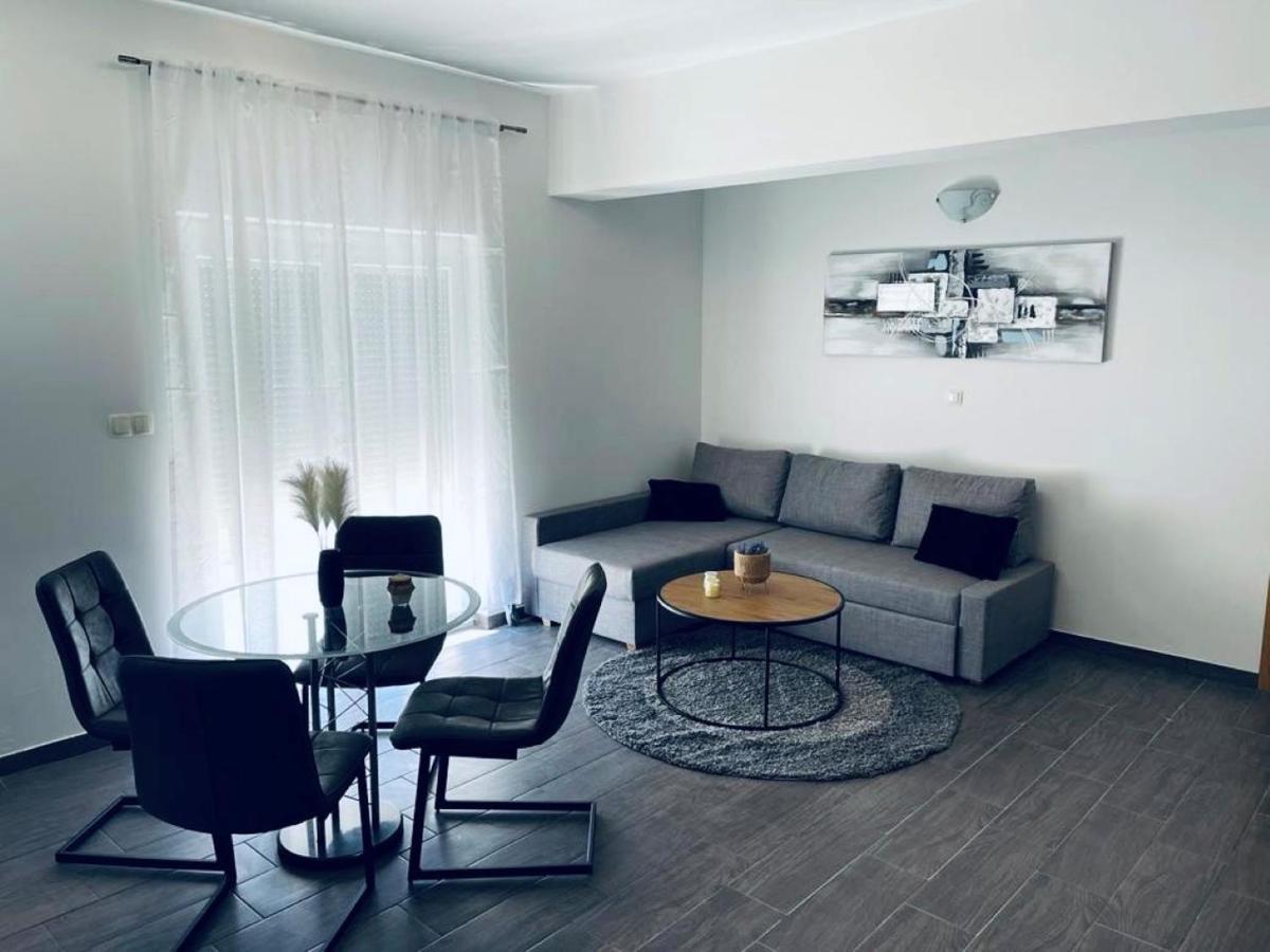 Maris Apartment Gospic Bagian luar foto