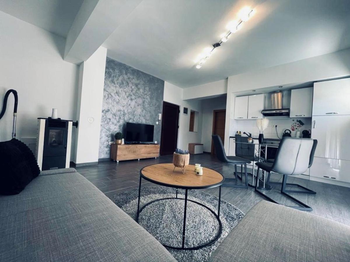 Maris Apartment Gospic Bagian luar foto